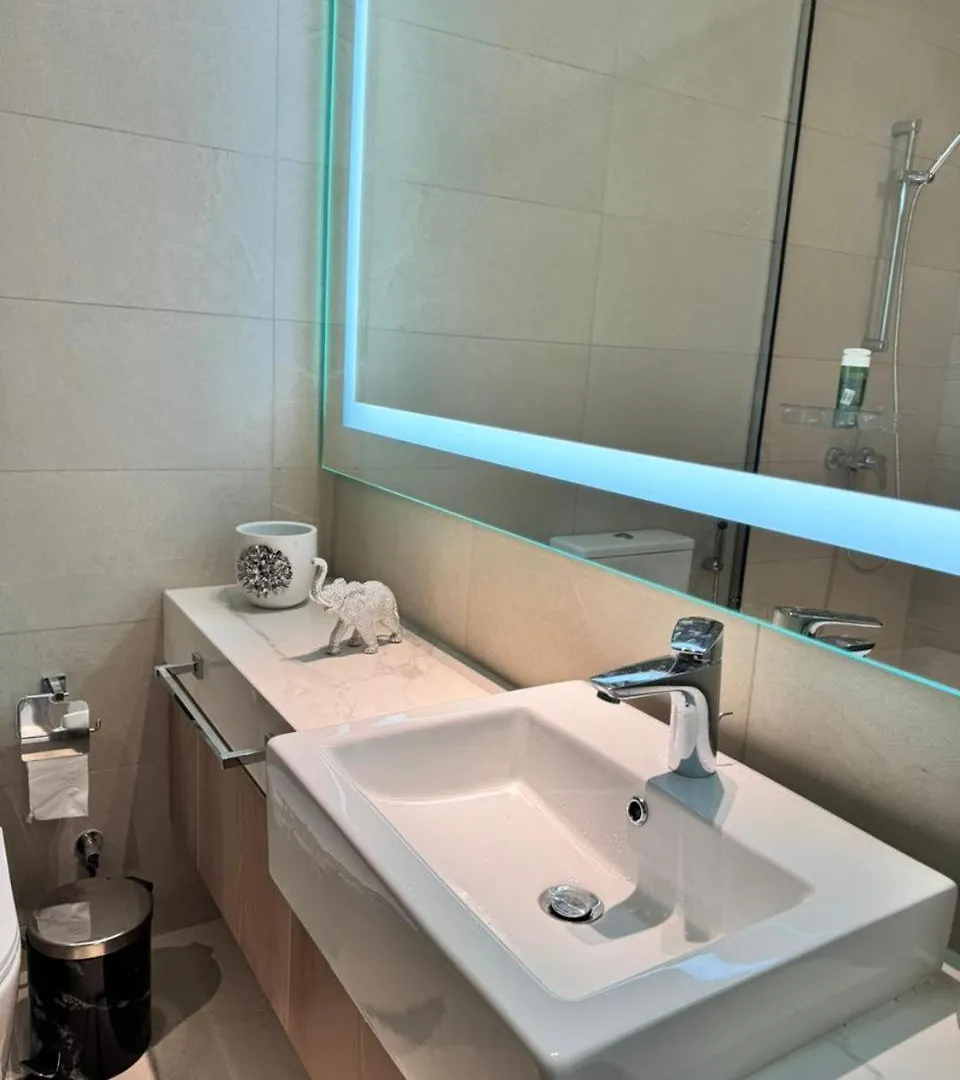 דירות דובאי Burj Khalifa View Modern 1Bhk With Balcony