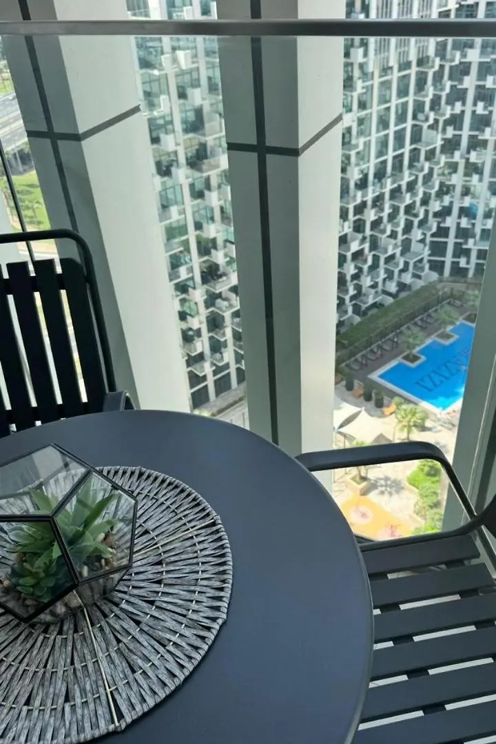 דירות דובאי Burj Khalifa View Modern 1Bhk With Balcony איחוד האמירויות הערביות