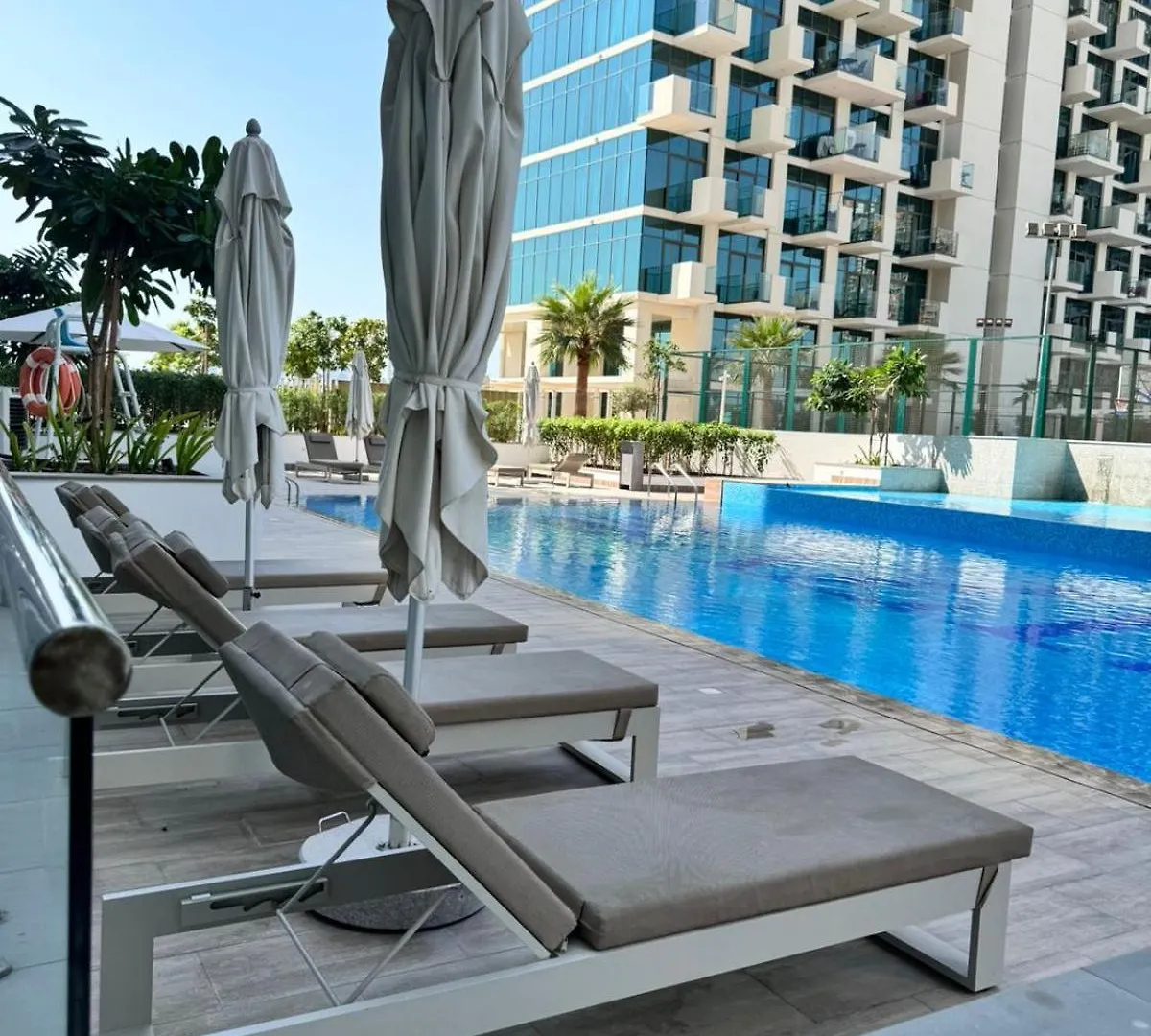 דירות דובאי Burj Khalifa View Modern 1Bhk With Balcony איחוד האמירויות הערביות