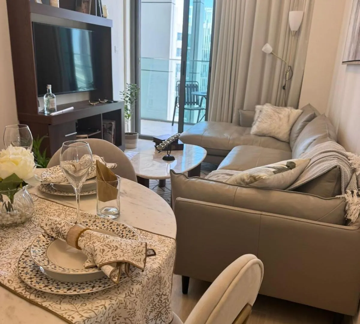 Burj Khalifa View Modern 1Bhk With Balcony Apartment Dubai
